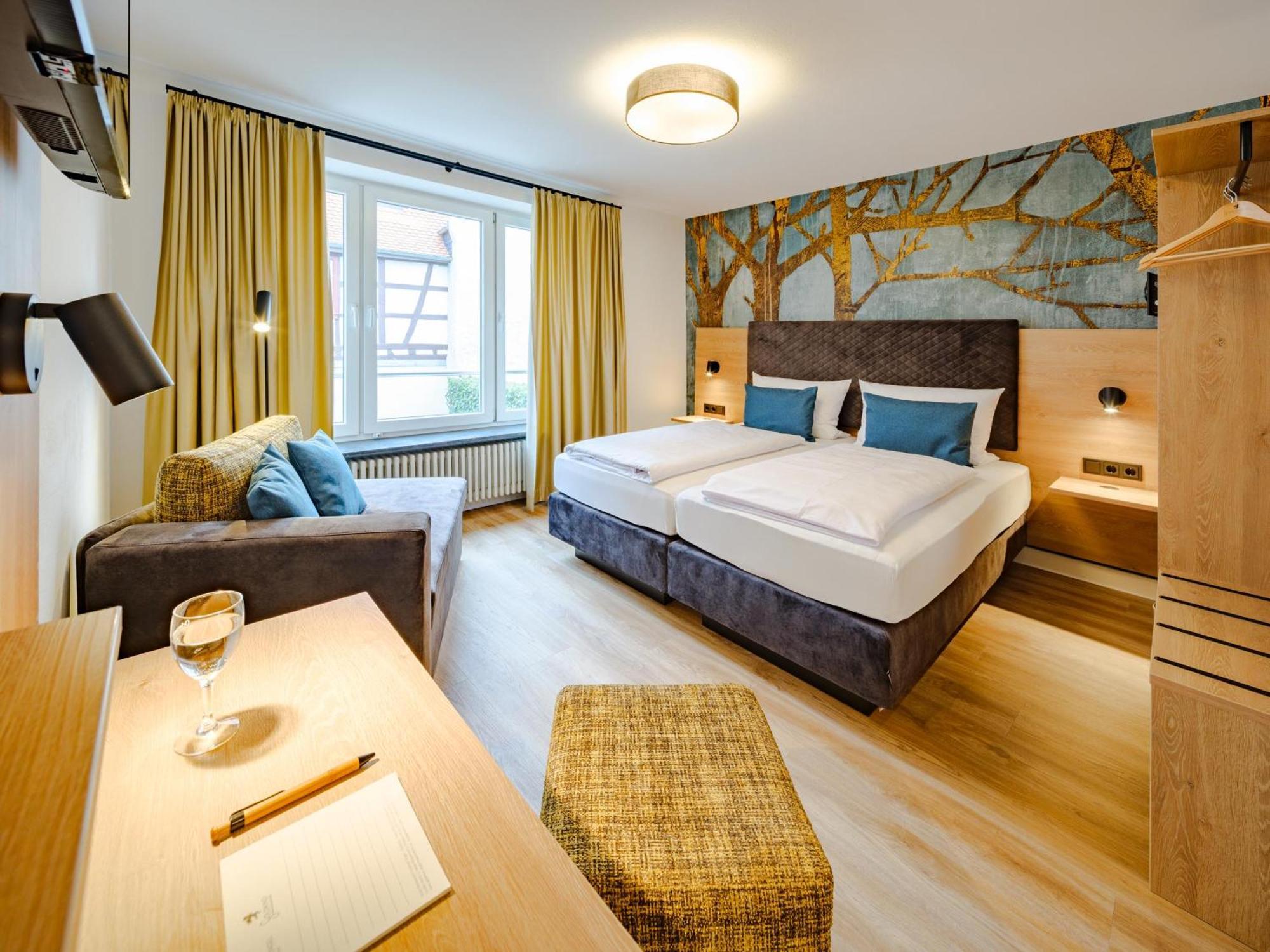 Heppenheim  Hotel Restaurant Goldener Engel מראה חיצוני תמונה